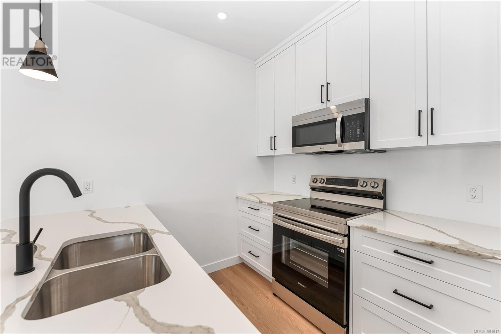 A 122 Plante Cres, Lake Cowichan, British Columbia  V0R 2G0 - Photo 6 - 1001617