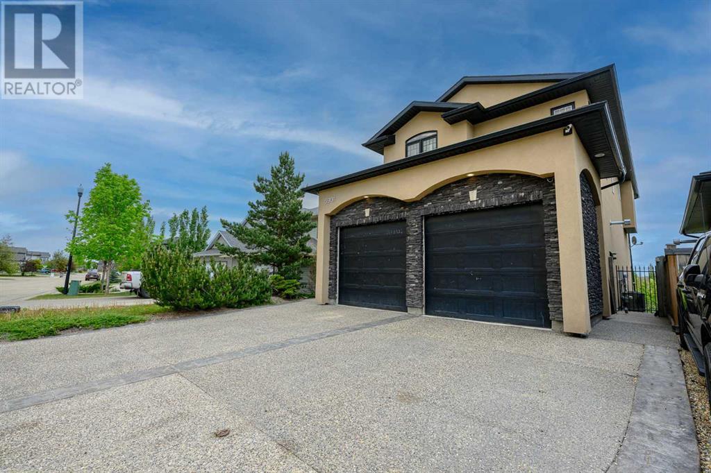Property at 6901 87 Street image 2
