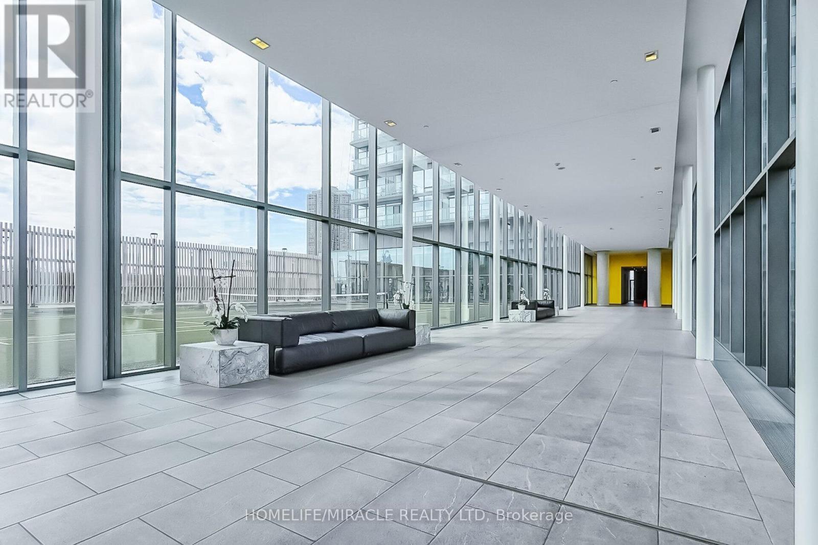 2413 - 105 The Queensway Avenue, Toronto, Ontario  M6S 5B5 - Photo 27 - W12311922
