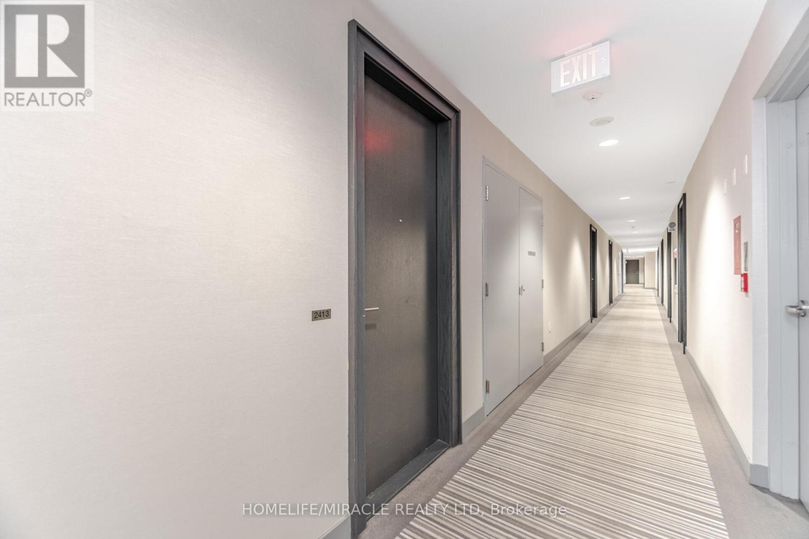 2413 - 105 The Queensway Avenue, Toronto, Ontario  M6S 5B5 - Photo 5 - W12311922