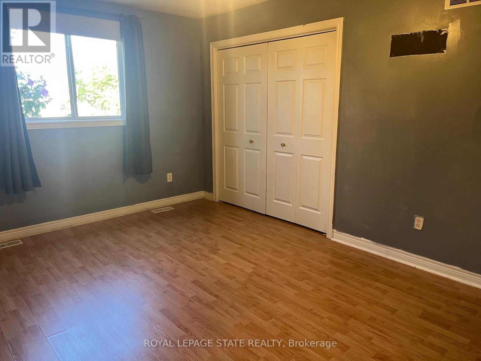 17 Mapleview Drive, Haldimand, Ontario  N0A 1H0 - Photo 12 - X12311928