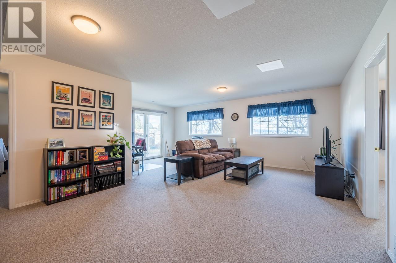 726 Dunrobin Drive Unit# 4, Kamloops, British Columbia  V1S 1X3 - Photo 13 - 10357570