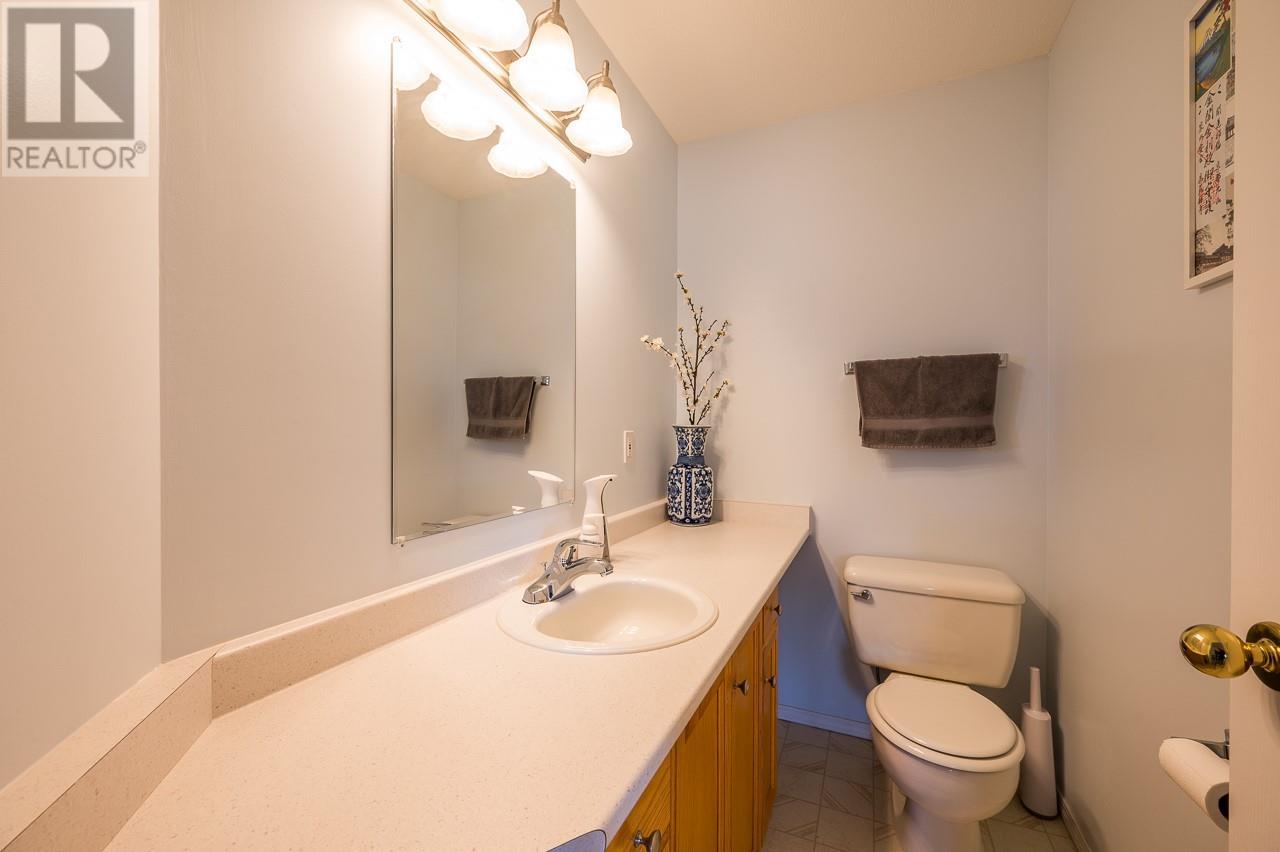 726 Dunrobin Drive Unit# 4, Kamloops, British Columbia  V1S 1X3 - Photo 9 - 10357570
