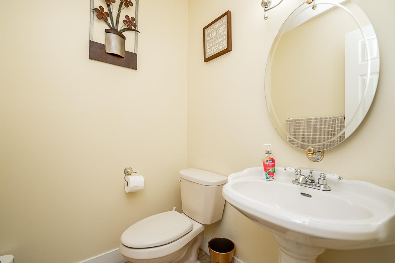 8682 143a Avenue, Surrey, British Columbia V3W 0K4 - Photo 16 - R3031060