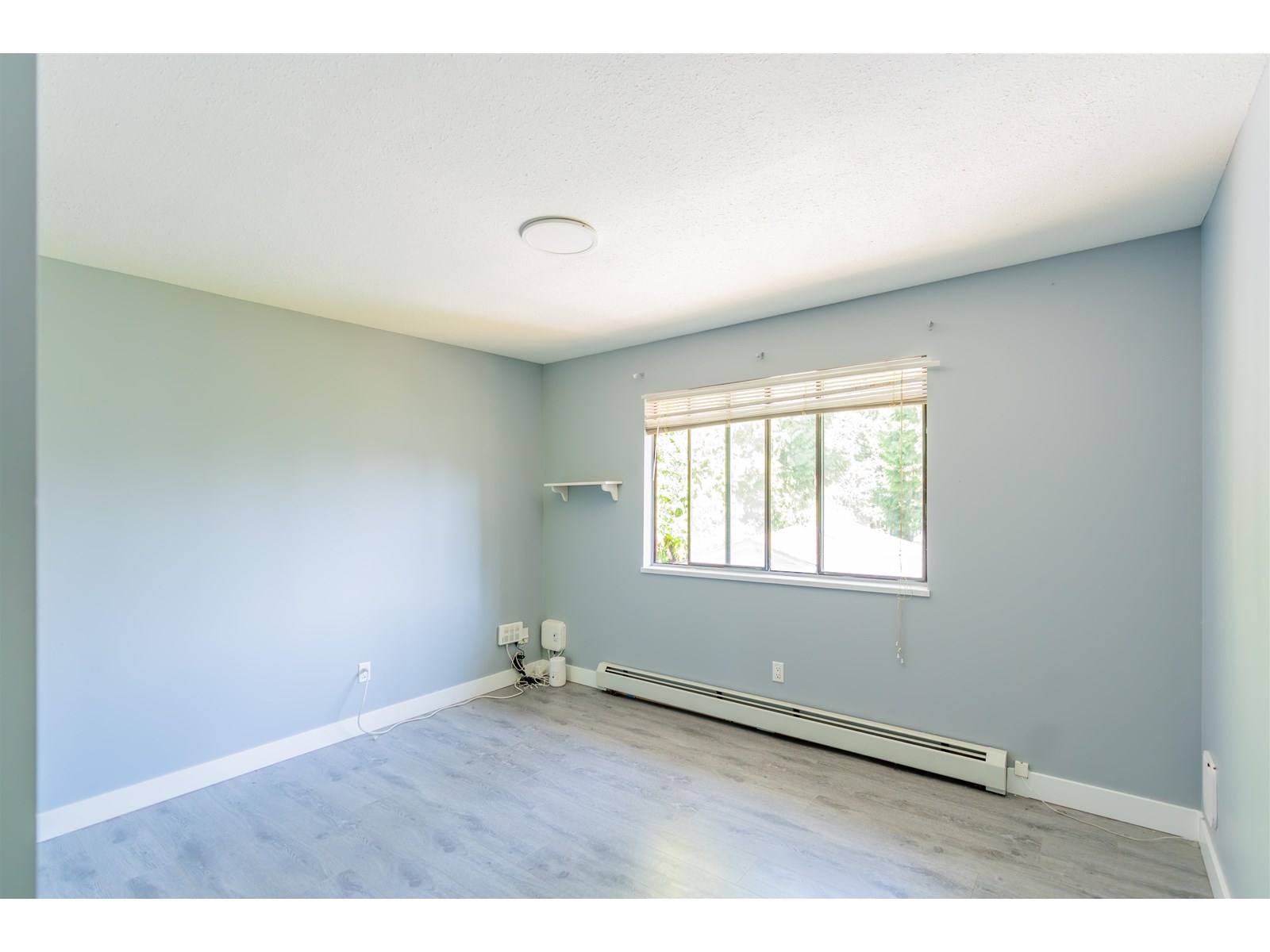 Property at 13174 111 AVENUE image 4