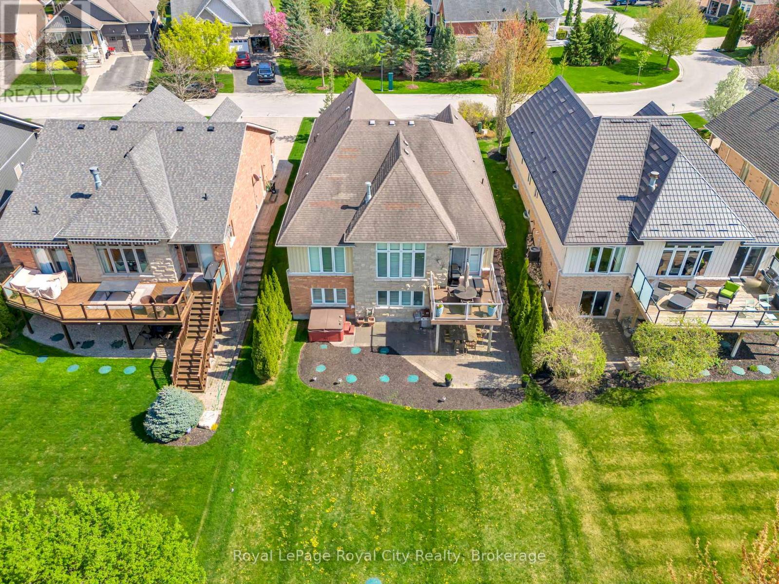 Property at 74 ABERFOYLE MILL CRESCENT image 4