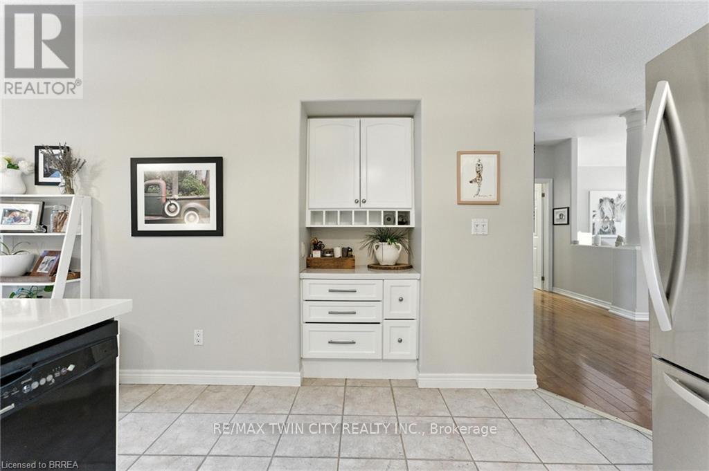 18 - 24 Hardy Road, Brantford, Ontario  N3T 5K6 - Photo 16 - X12311939