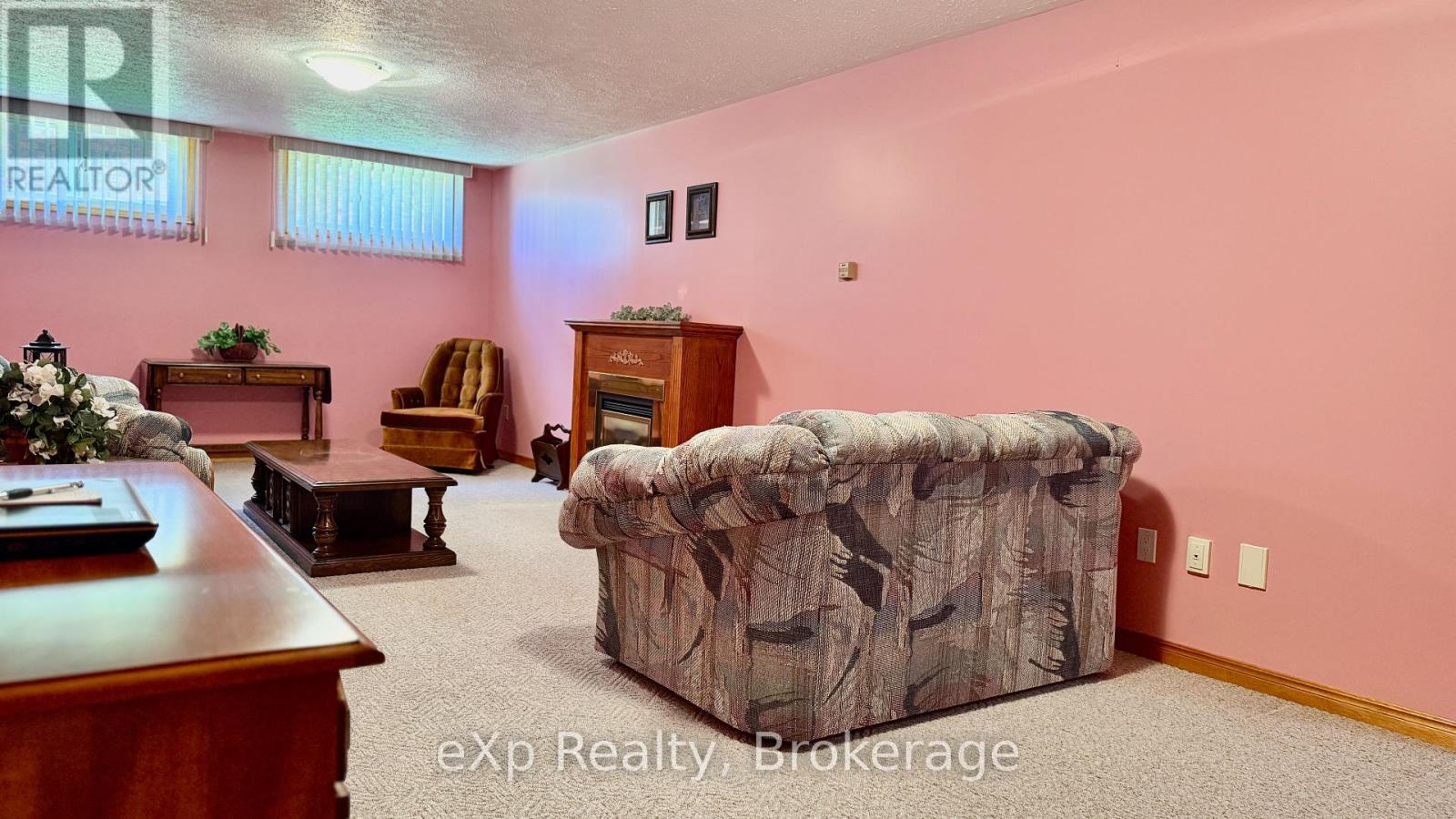 655 17th Street Crescent, Hanover, Ontario  N4N 3S7 - Photo 22 - X12236739