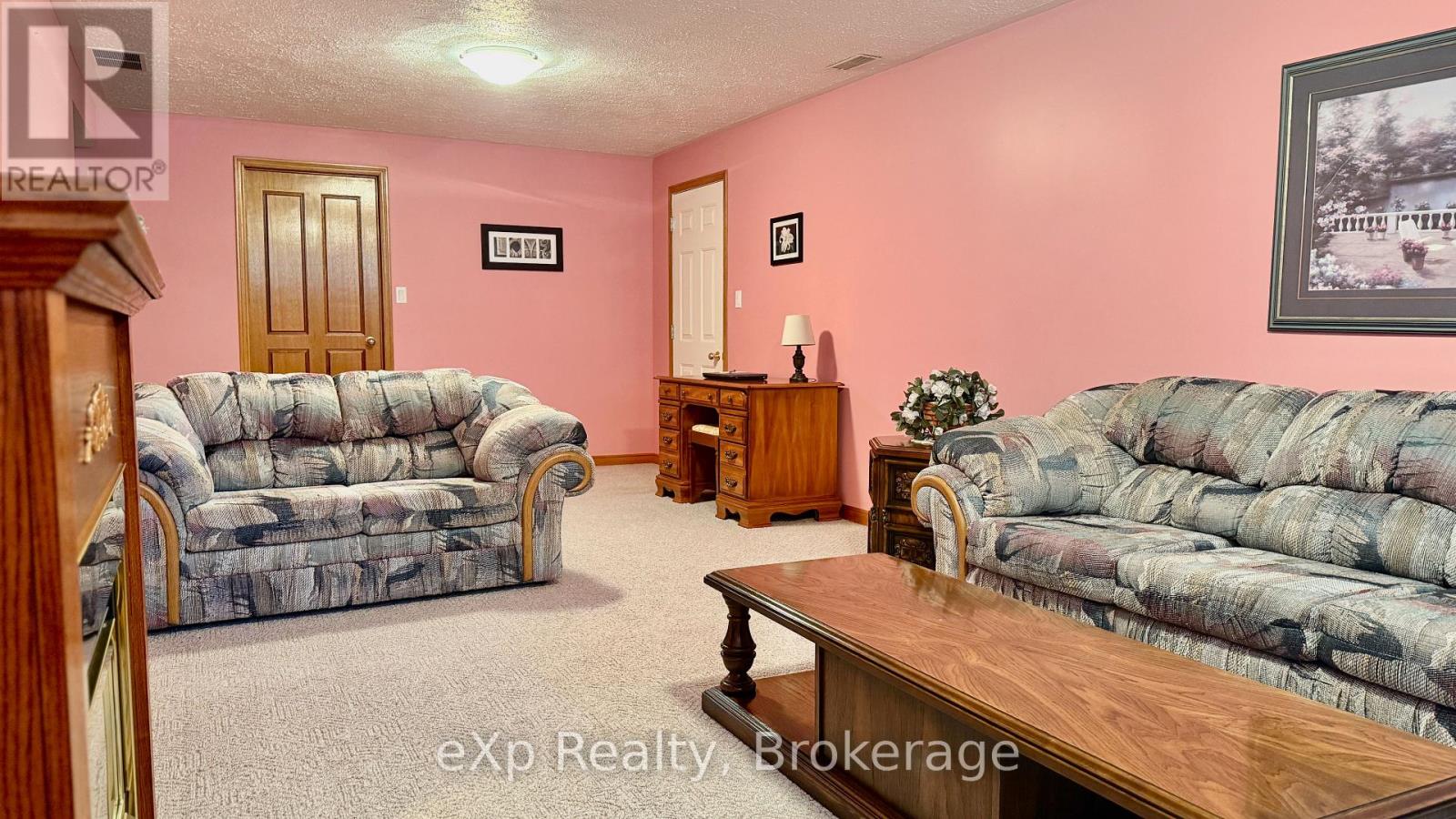 655 17th Street Crescent, Hanover, Ontario  N4N 3S7 - Photo 23 - X12236739