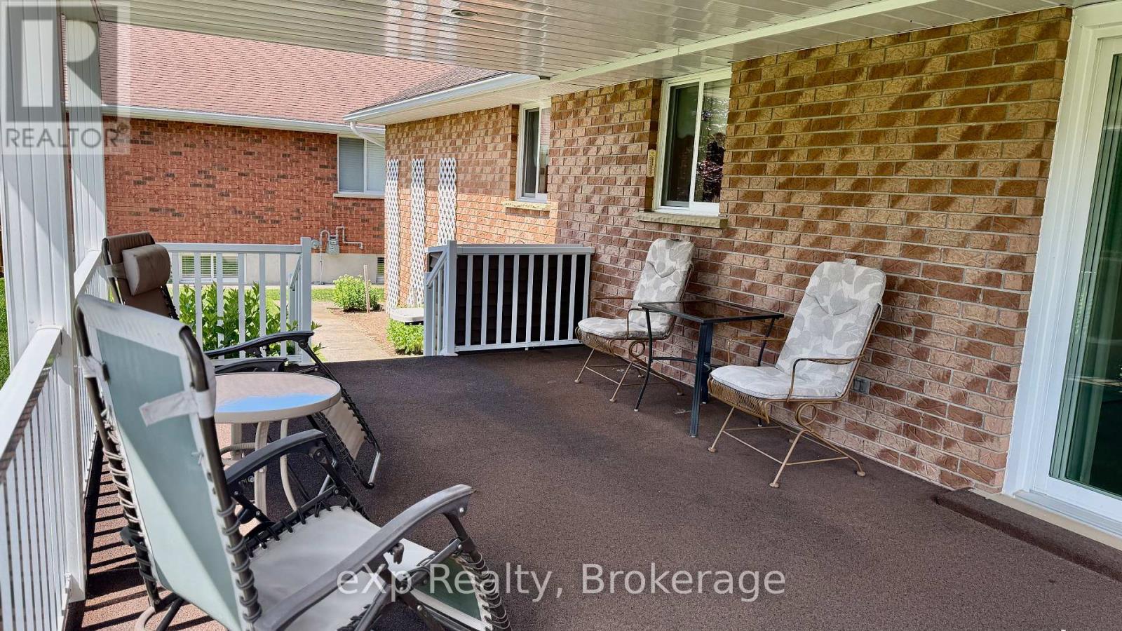 655 17th Street Crescent, Hanover, Ontario  N4N 3S7 - Photo 36 - X12236739