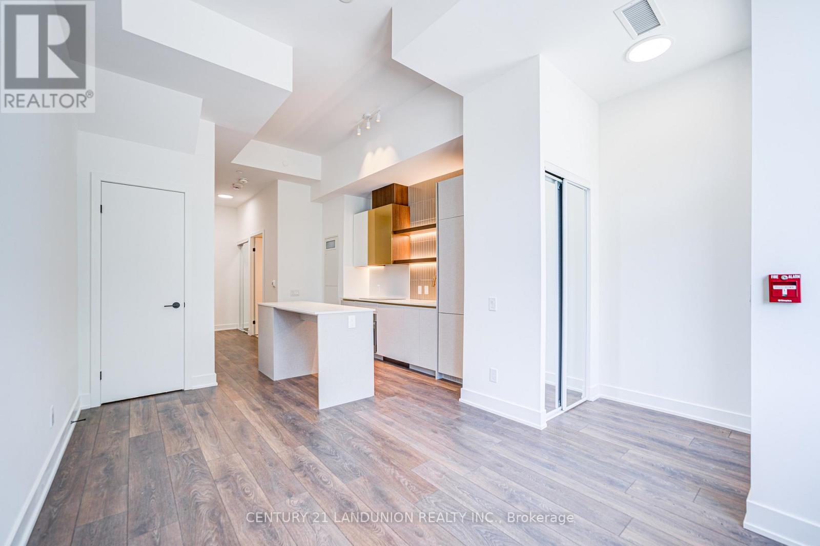 102 - 1285 Queen Street E, Toronto (Greenwood-Coxwell), Ontario  M4L 1C2 - Photo 9 - E12311985