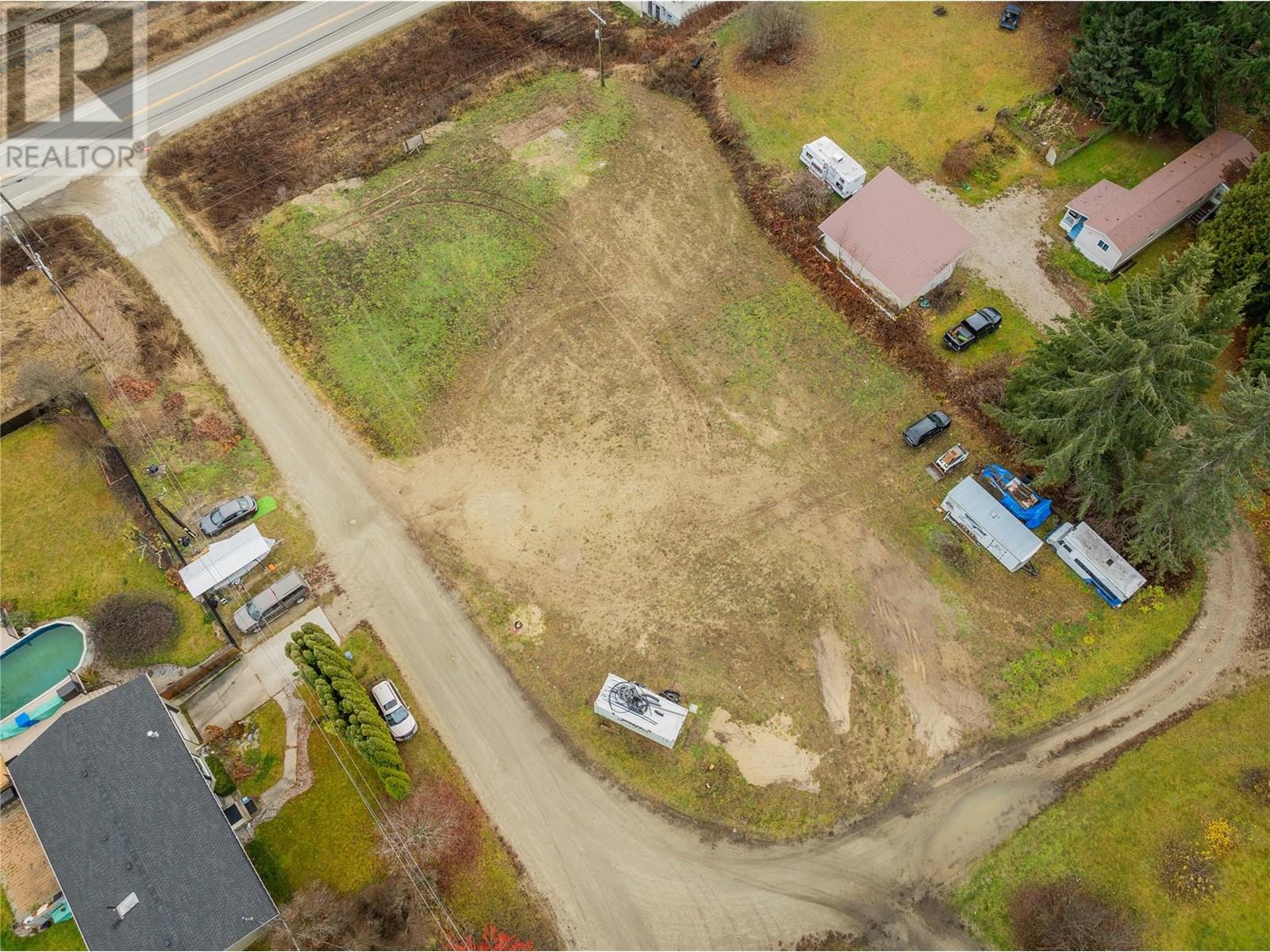 1411 Chalmers Road, Castlegar, British Columbia  V1N 4M7 - Photo 3 - 10349244