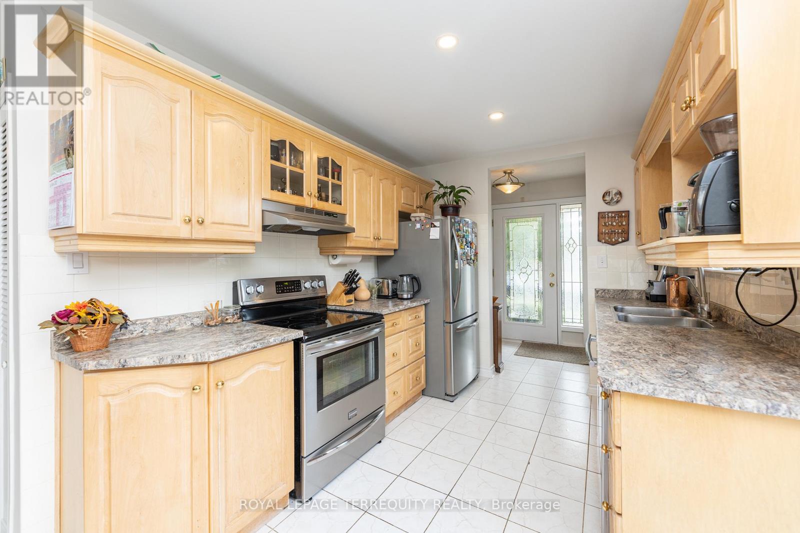 3205 Gwendale Crescent, Mississauga, Ontario  L5A 3B6 - Photo 14 - W12311989