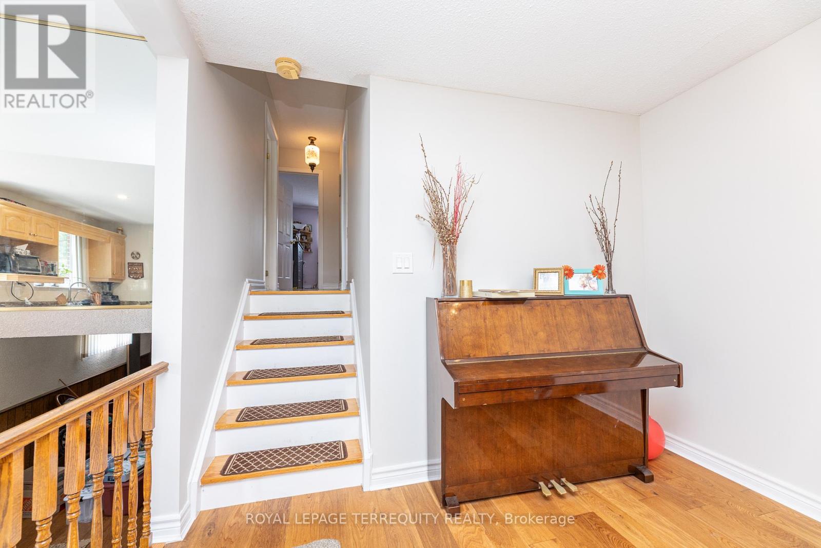 3205 Gwendale Crescent, Mississauga, Ontario  L5A 3B6 - Photo 18 - W12311989