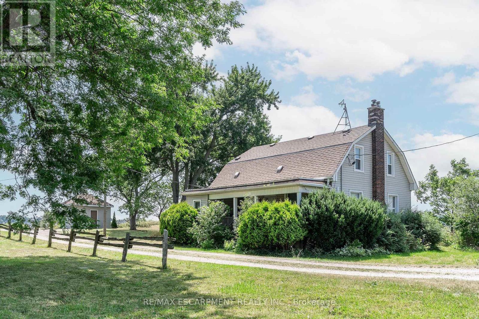 Property at 2546 WILSON STREET image 1