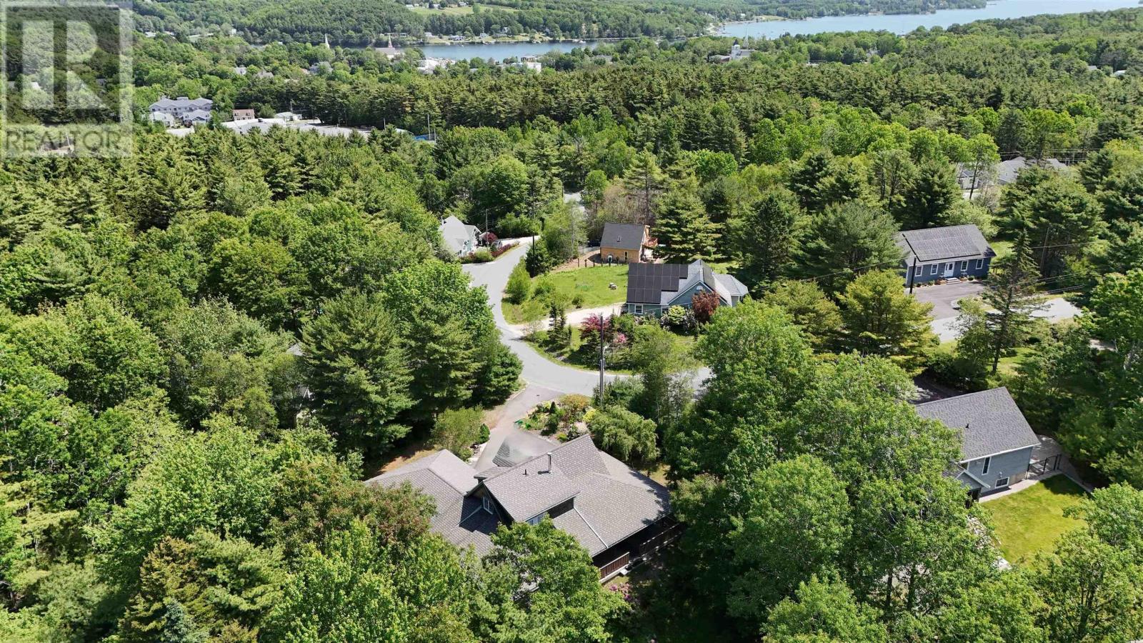 122 Hawthorn Road, Mahone Bay, Nova Scotia  B0J 2E0 - Photo 2 - 202515079