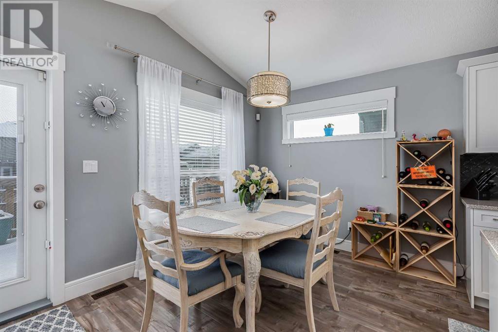 27 Henderson Crescent Nw, Penhold, Alberta  T0M 1R0 - Photo 7 - A2224422