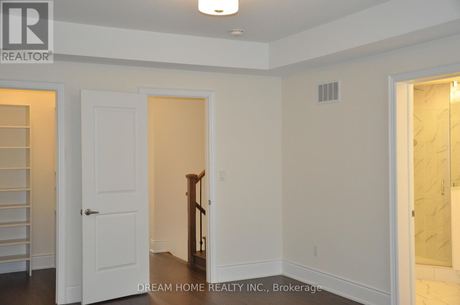 9382 Bayveiw Avenue, Richmond Hill, Ontario  L4C 4Z2 - Photo 10 - N12311994