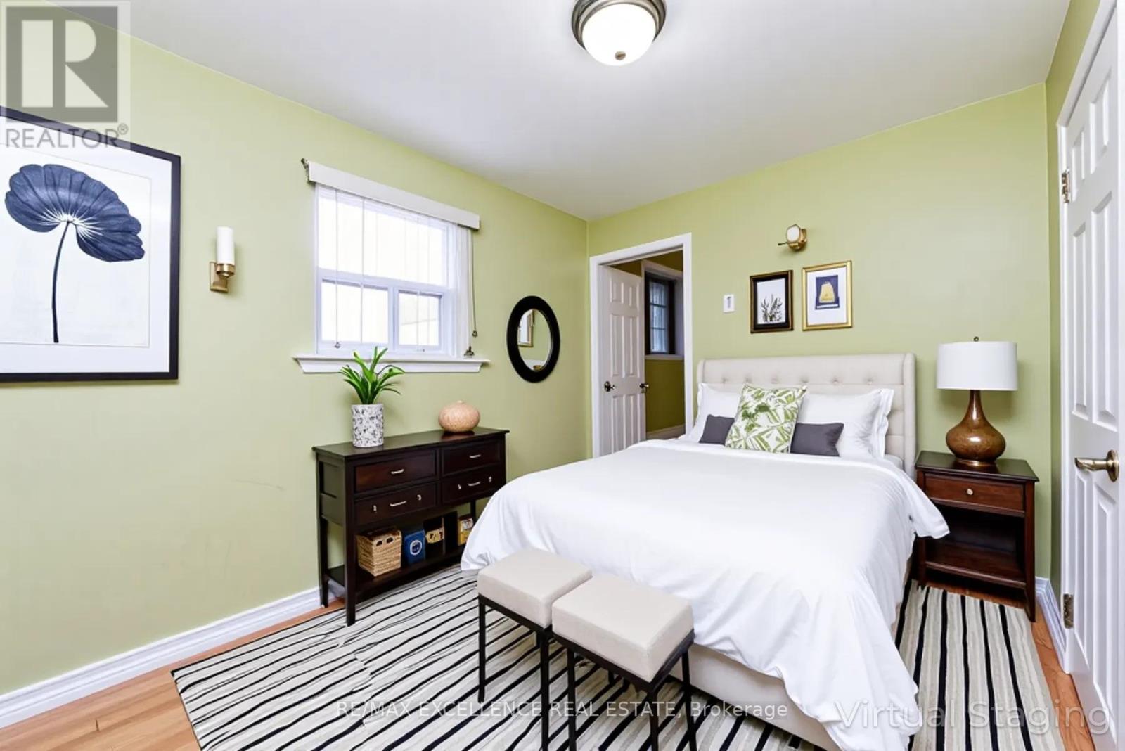 7396 Sills Road, Mississauga (Malton), Ontario L4T 2K1 - Photo 10 - W12311998