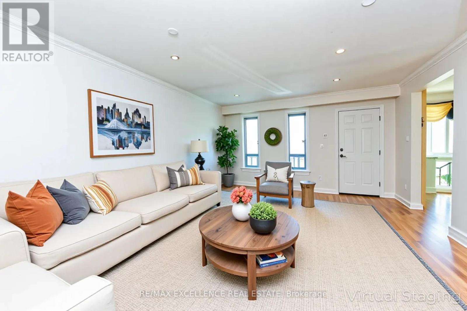 7396 Sills Road, Mississauga (Malton), Ontario L4T 2K1 - Photo 7 - W12311998