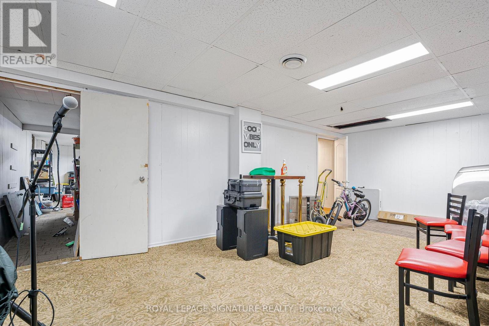 978 Pape Avenue, Toronto, Ontario  M4K 3V7 - Photo 19 - E12306901