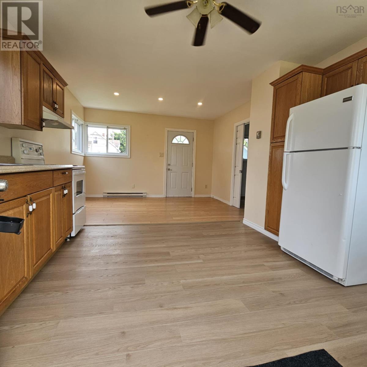 43 Colby Street, Sydney, Nova Scotia  B1P 3P9 - Photo 9 - 202518623