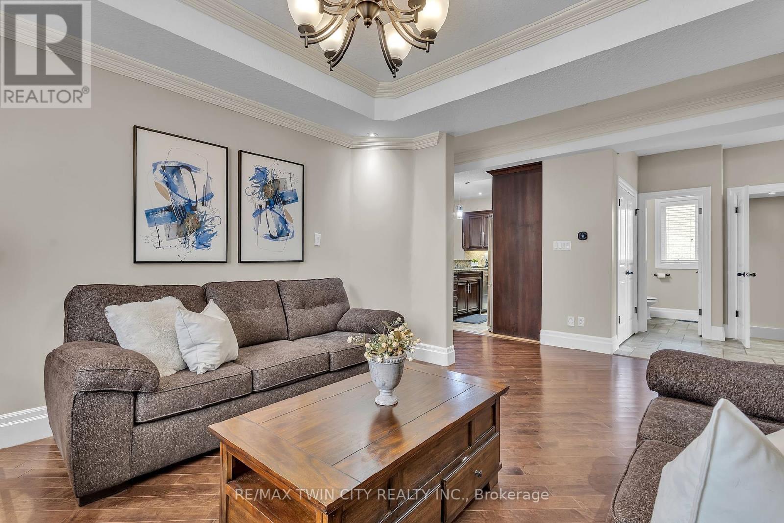 224 Paige Place, Kitchener, Ontario  N2K 4P5 - Photo 13 - X12312024