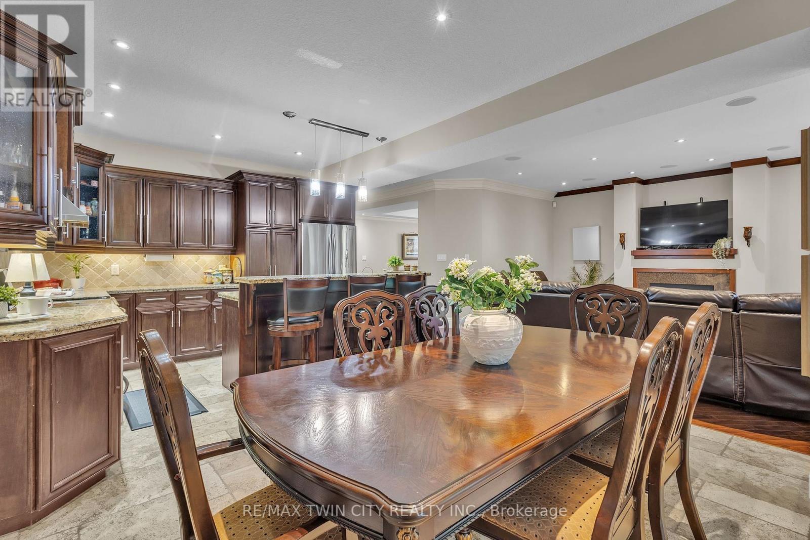 224 Paige Place, Kitchener, Ontario  N2K 4P5 - Photo 24 - X12312024