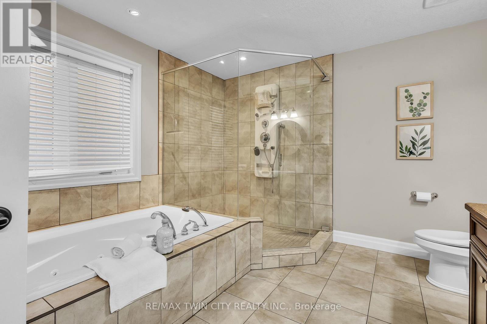 224 Paige Place, Kitchener, Ontario  N2K 4P5 - Photo 38 - X12312024