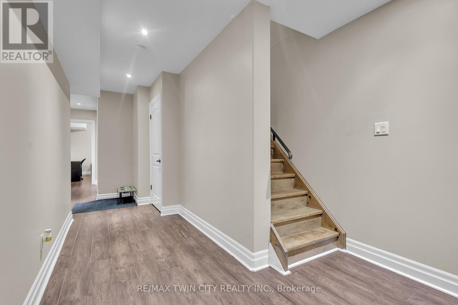 224 Paige Place, Kitchener, Ontario  N2K 4P5 - Photo 39 - X12312024