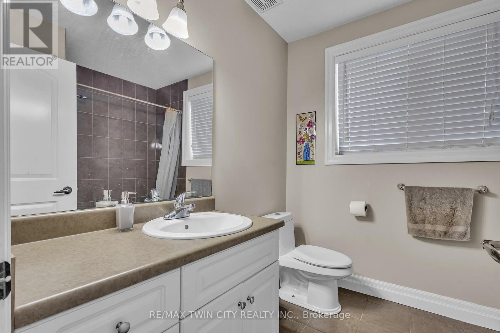 224 Paige Place, Kitchener, Ontario  N2K 4P5 - Photo 43 - X12312024