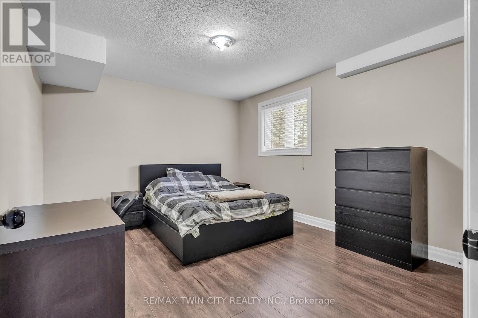 224 Paige Place, Kitchener, Ontario  N2K 4P5 - Photo 44 - X12312024