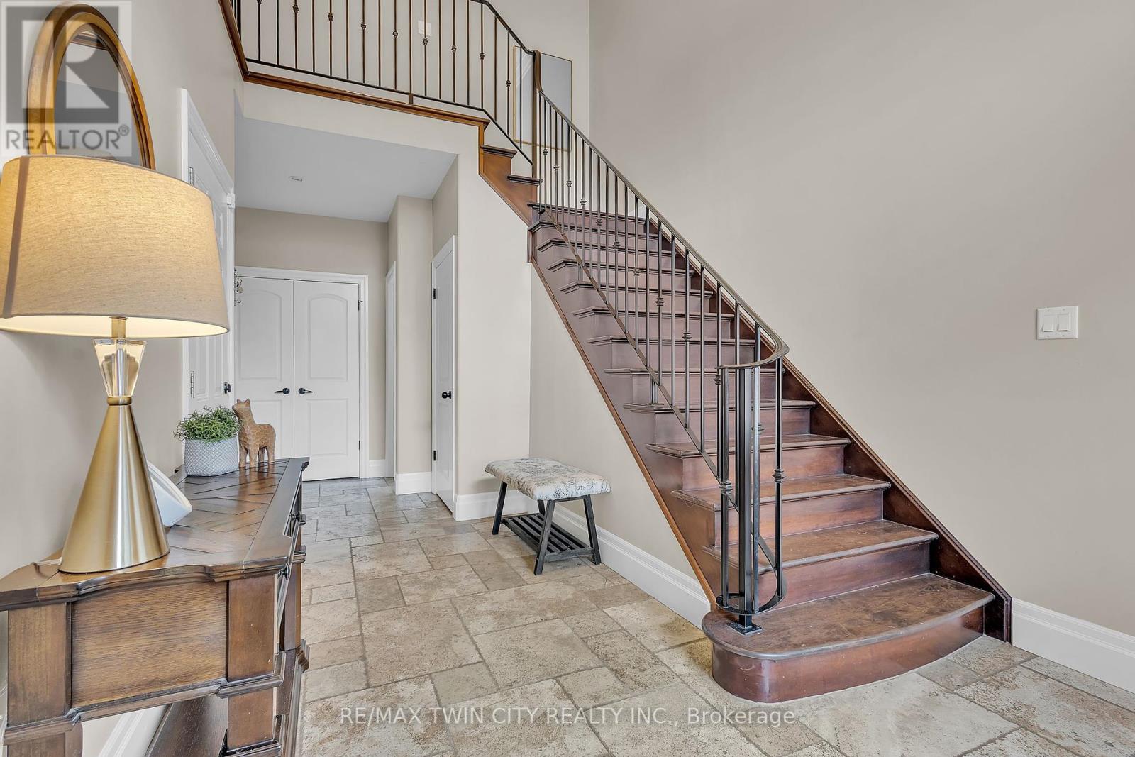 224 Paige Place, Kitchener, Ontario  N2K 4P5 - Photo 9 - X12312024