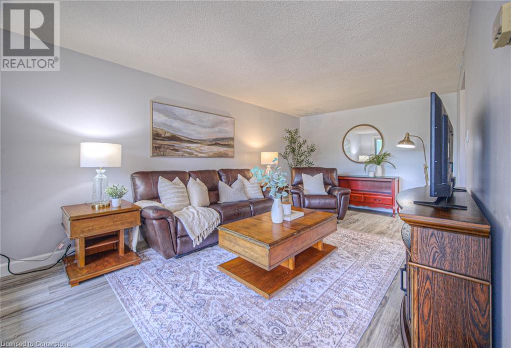 Property at 200 JAMIESON Parkway Unit# 211 image 4