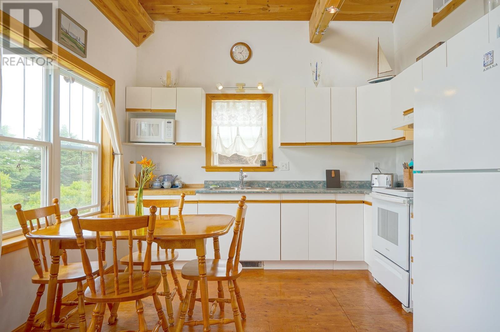 275 Bear Shore Road, St. Margaret's, Prince Edward Island  C0A 2B0 - Photo 11 - 202518967