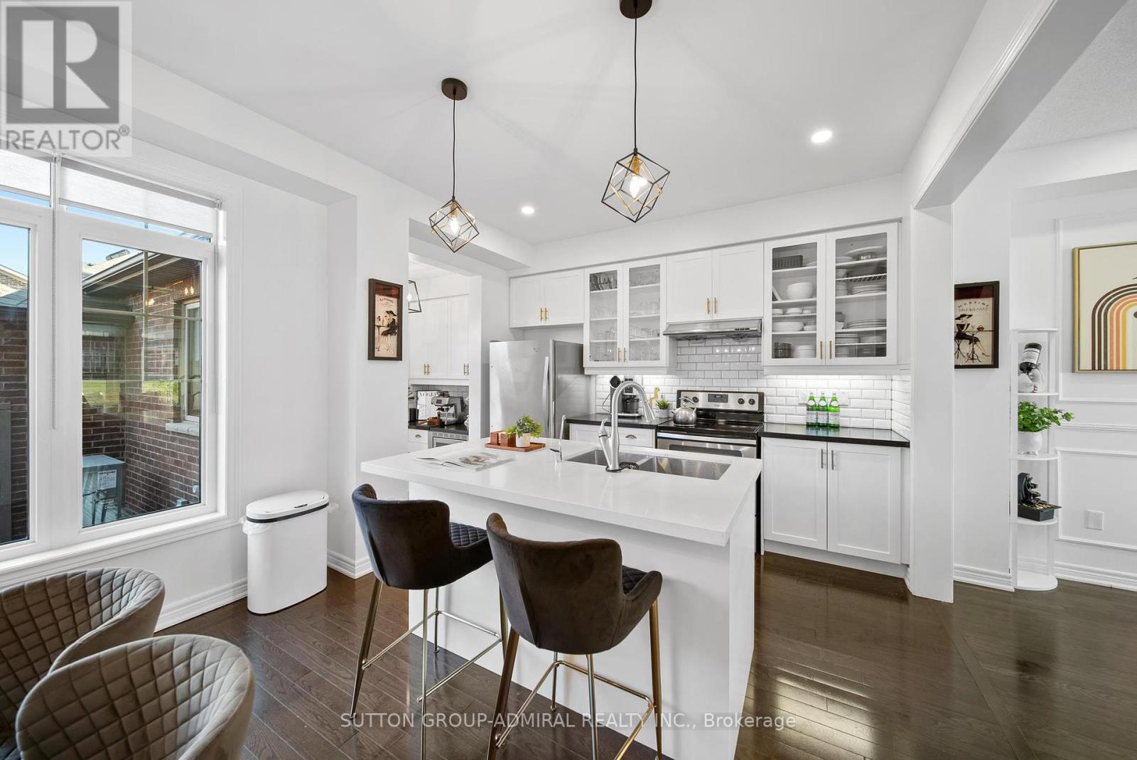 Property at 49 EAST'S CORNERS BOULEVARD image 5