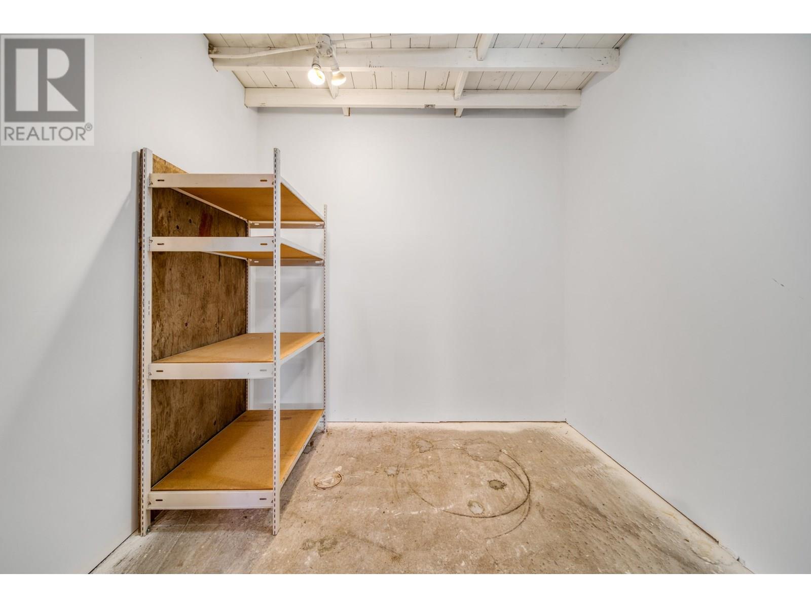 137 E Columbia Street, New Westminster, British Columbia  V3L 3V9 - Photo 11 - C8071073