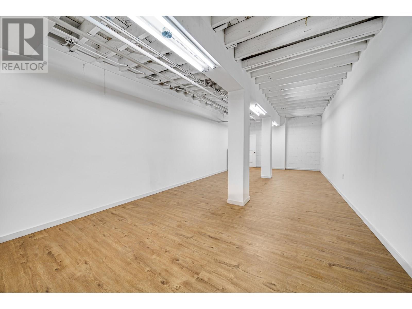 137 E Columbia Street, New Westminster, British Columbia  V3L 3V9 - Photo 14 - C8071073