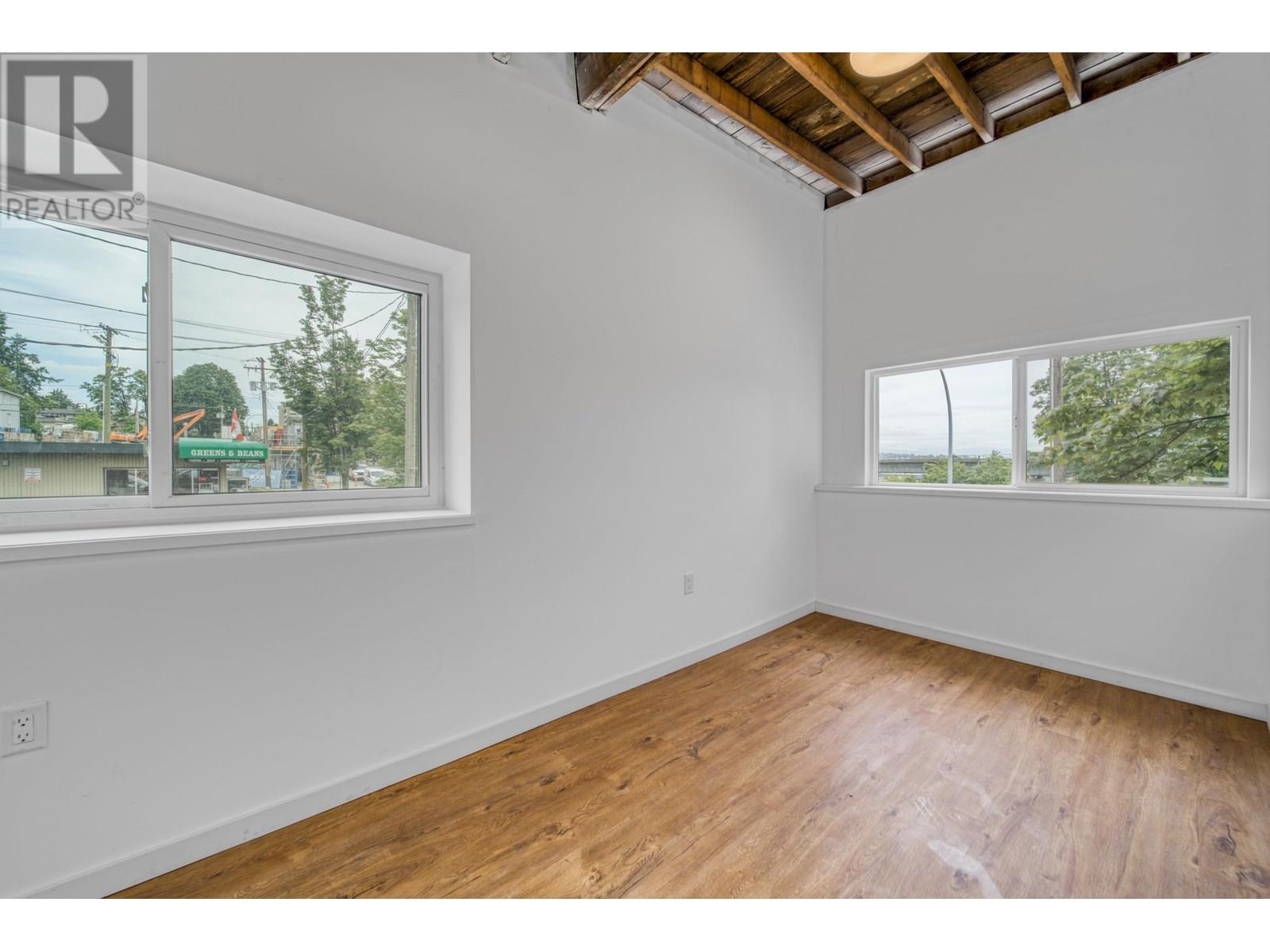 137 E Columbia Street, New Westminster, British Columbia  V3L 3V9 - Photo 19 - C8071073