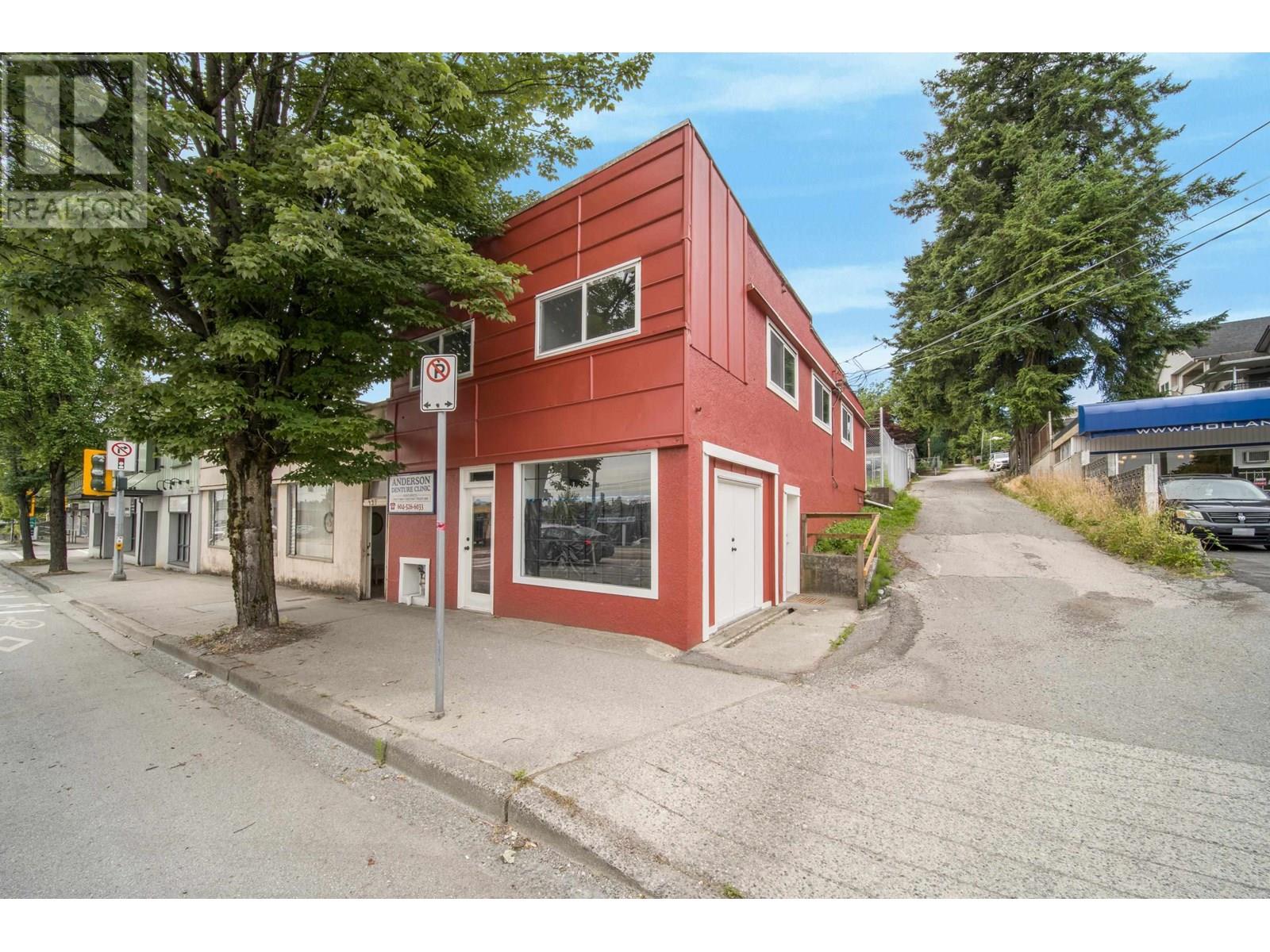137 E COLUMBIA STREET, New Westminster, British Columbia