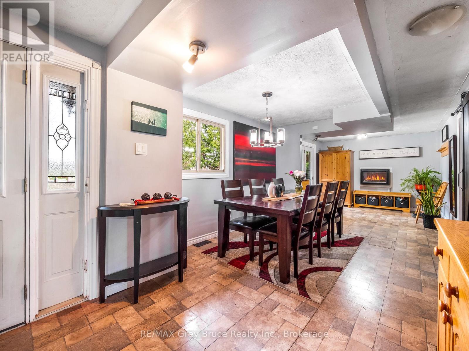 106 Elder Lane, Chatsworth, Ontario  N0H 1G0 - Photo 10 - X12312058