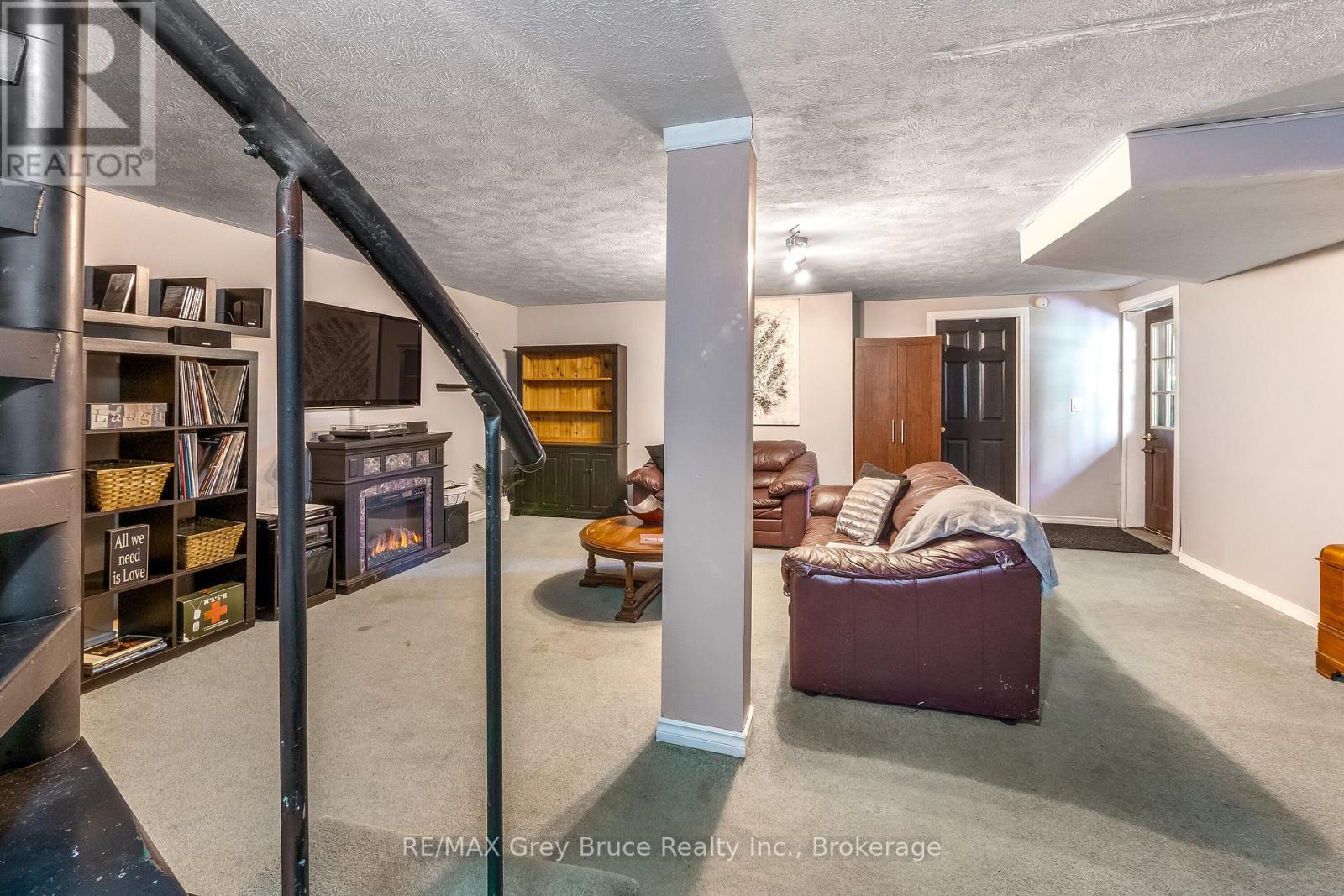 106 Elder Lane, Chatsworth, Ontario  N0H 1G0 - Photo 21 - X12312058