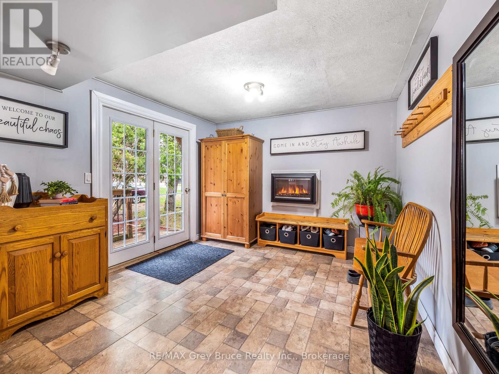 106 Elder Lane, Chatsworth, Ontario  N0H 1G0 - Photo 7 - X12312058