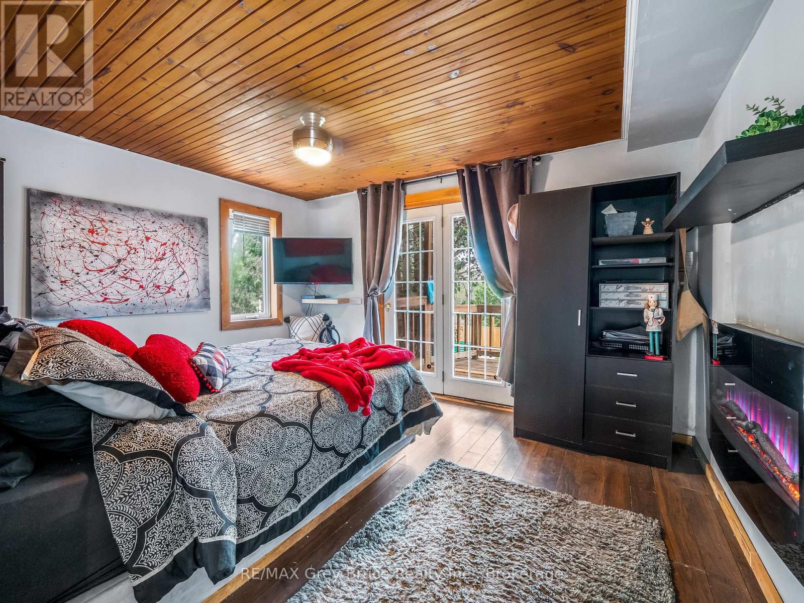 106 Elder Lane, Chatsworth, Ontario  N0H 1G0 - Photo 8 - X12312058