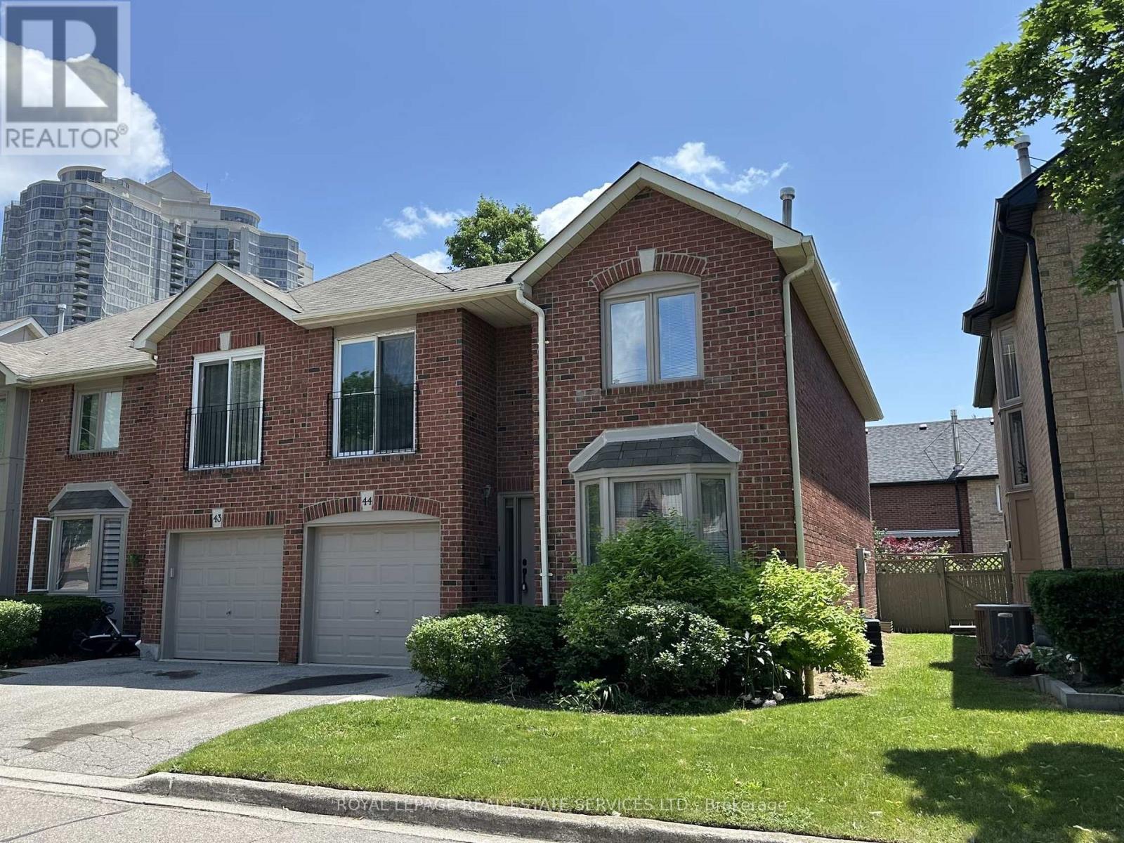 Property at 44 - 4635 REGENTS TERRACE image 3