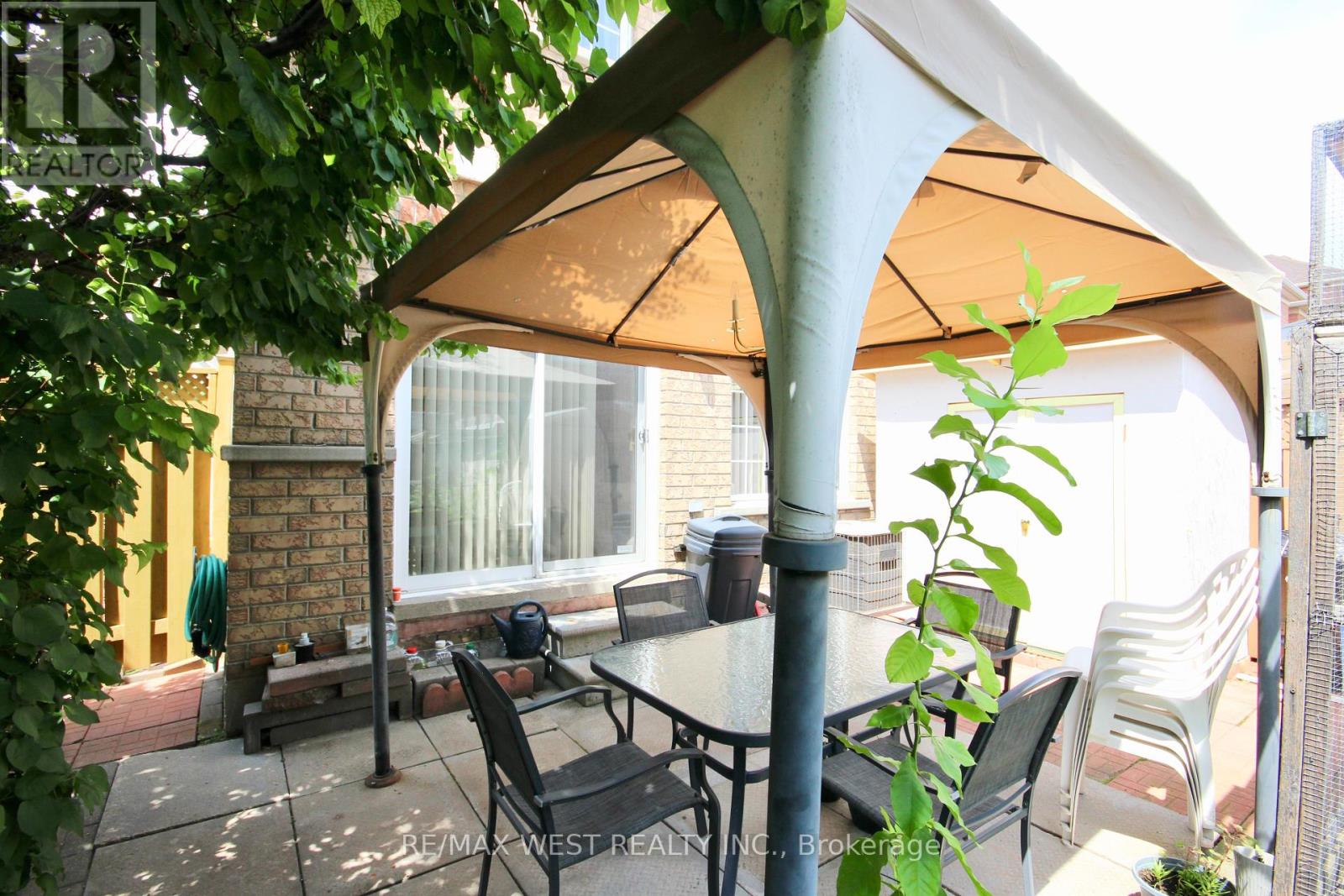 1 Platinum Drive, Toronto (Brookhaven-Amesbury), Ontario M6M 5K1 - Photo 34 - W12311923