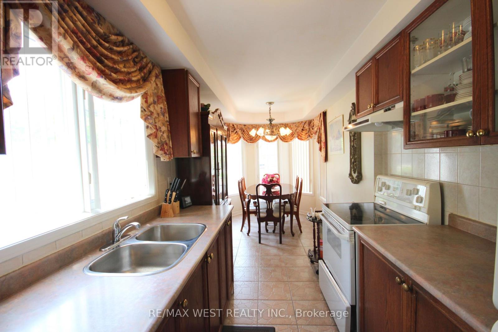 Property at 1 PLATINUM DRIVE image 5