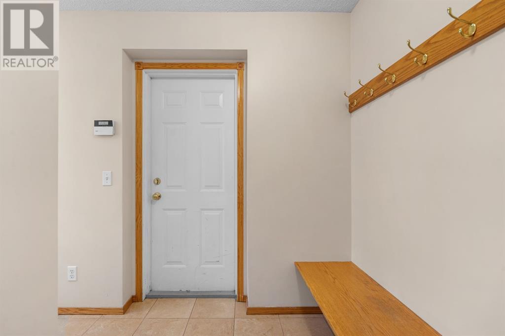 Property at 81 Taracove Crescent NE image 5