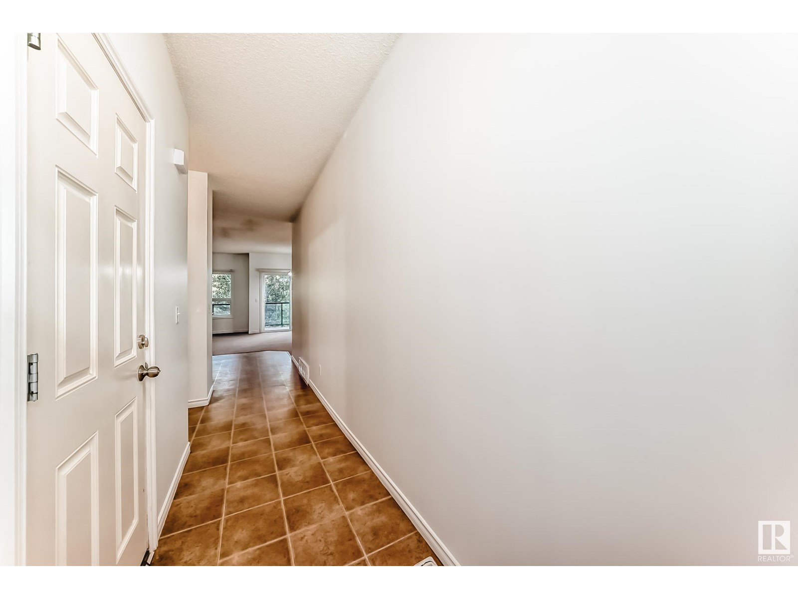 Property at #102 3010 33 AV NW NW image 4