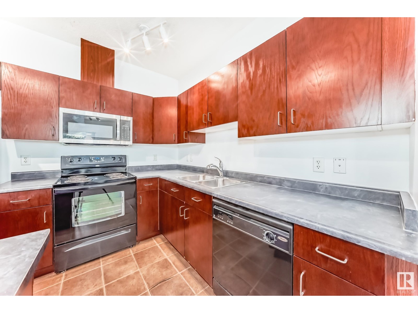 #102 3010 33 Av Nw Nw, Edmonton, Alberta  T6T 0C3 - Photo 9 - E4449594